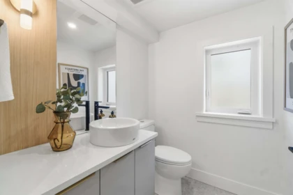 Walk-In Closet Photo of 1 550 Kaslo Street, Vancouver, BC