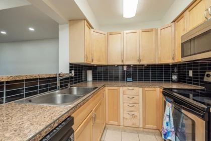 1 3168 268 Street, Langley, BC, Langley — Townhouse for sale