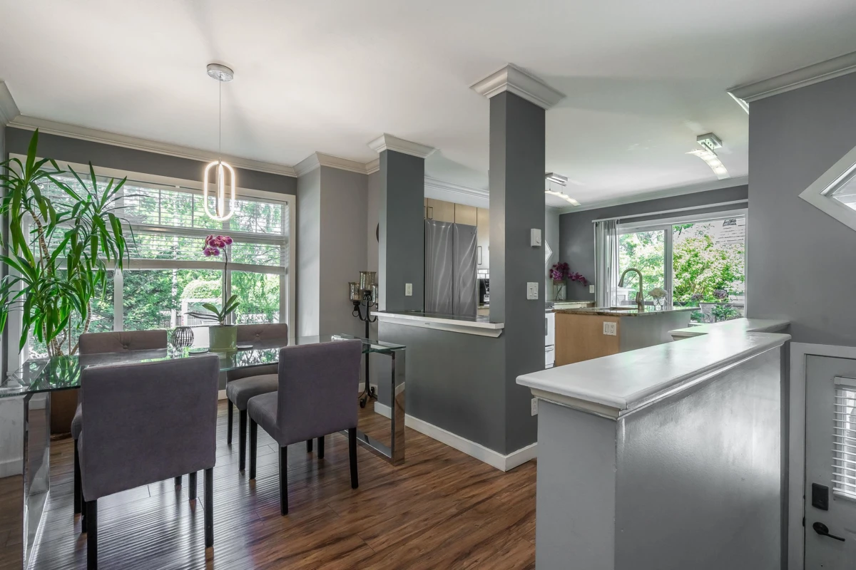 Dining Area Photo of 177 15236 36 Avenue, Surrey, BC