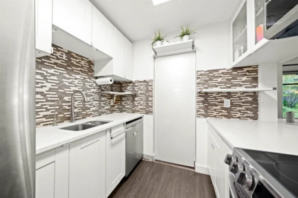 Breakfast Nook Photo of 219 1760 Southmere Crescent, Surrey, BC