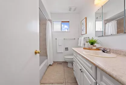 Hallway Photo of 6651 Goldsmith Drive, Richmond, BC