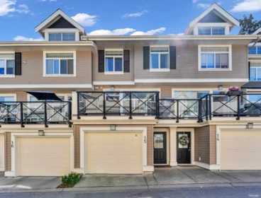 Outdoor Patio Photo of 15 14377 60 Avenue, Surrey, BC