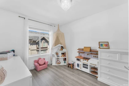 Powder Room Photo of 15 14377 60 Avenue, Surrey, BC