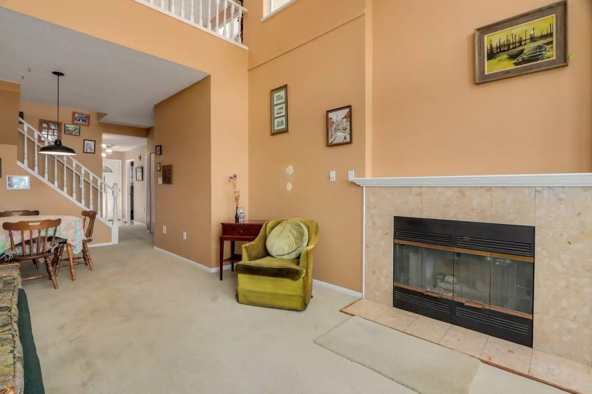 Dining Area Photo of 325 7251 Minoru Boulevard, Richmond, BC