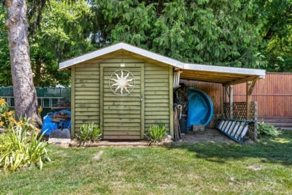 Swimming Pool Photo of 6336 Reid Road, Chilliwack, BC