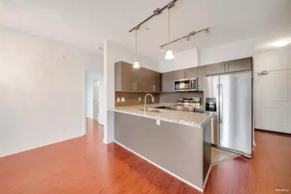 Breakfast Nook Photo of 329 2239 Kingsway, Vancouver, BC
