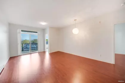 329 2239 Kingsway, Vancouver, BC, Vancouver — Apartment/Condo for sale
