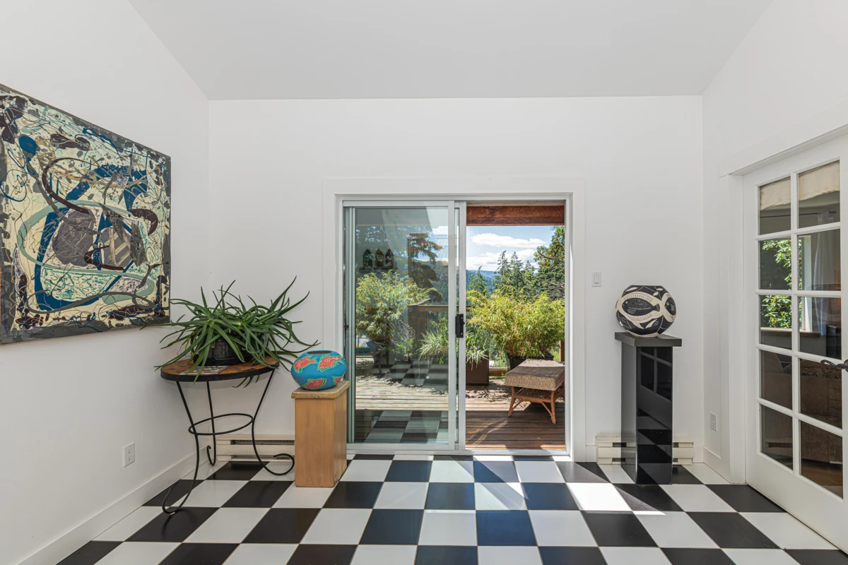 Family Room Photo of 351 Elizabeth Drive, Salt Spring Island, BC