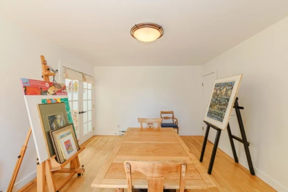 Breakfast Nook Photo of 351 Elizabeth Drive, Salt Spring Island, BC