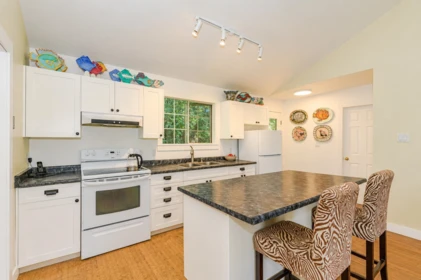Office / Den Photo of 351 Elizabeth Drive, Salt Spring Island, BC
