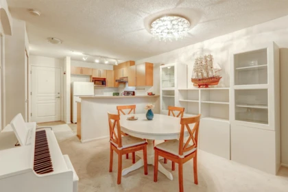 Kitchen Photo of 208 1150 E 29th Street, North Vancouver, BC