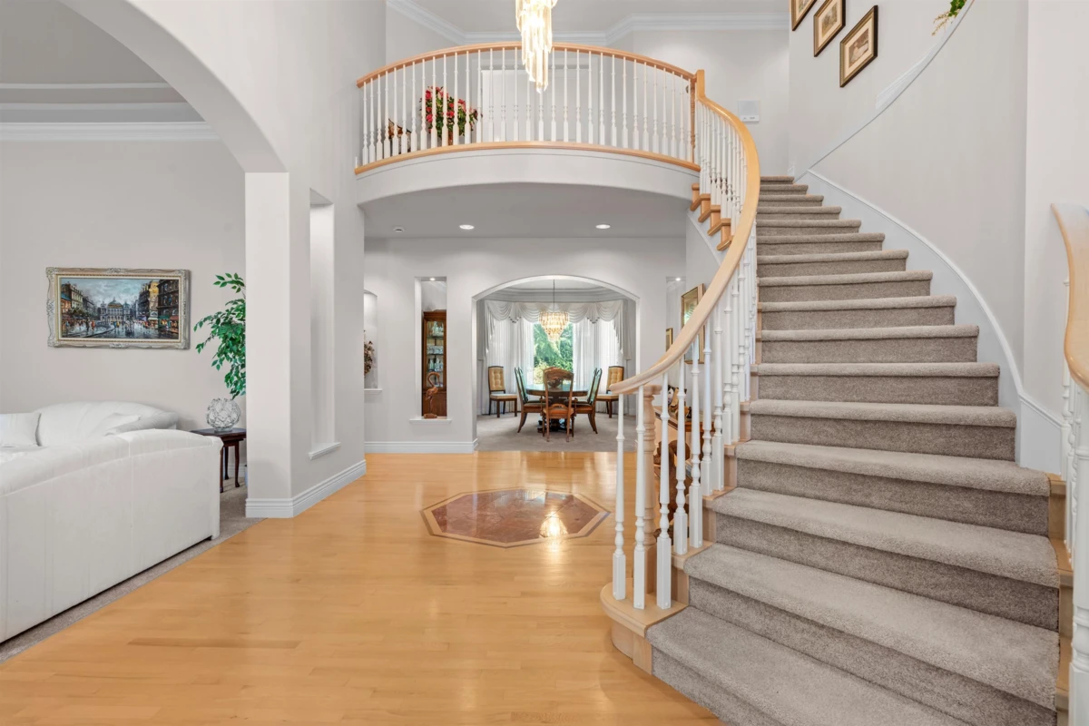 Living Room Photo of 13749 21 Avenue, Surrey, BC