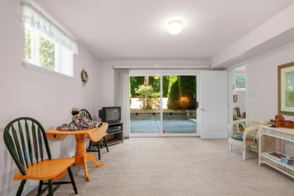 Front Yard Photo of 13749 21 Avenue, Surrey, BC