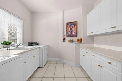 Guest Bathroom Photo of 13749 21 Avenue, Surrey, BC