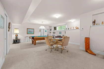 Hot Tub / Spa Photo of 13749 21 Avenue, Surrey, BC