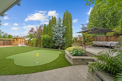 Community Amenities Photo (Clubhouse) of 22715 124 Avenue, Maple Ridge, BC