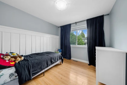 Mudroom Photo of 22715 124 Avenue, Maple Ridge, BC