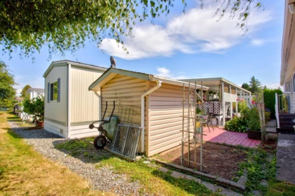 Swimming Pool Photo of 23 15875 20th Avenue, Surrey, BC