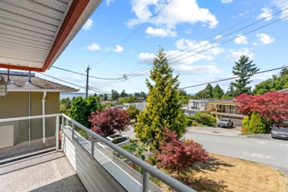 Pantry Photo of 952 Kent Street, White Rock, BC