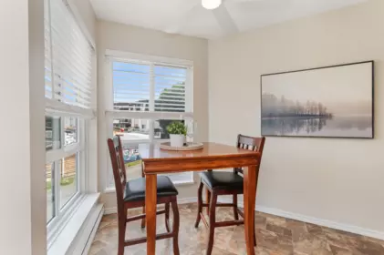 Kitchen Island Photo of 205 45773 Victoria Avenue, Chilliwack, BC