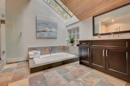 Powder Room Photo of 60 Walton Way, Port Moody, BC