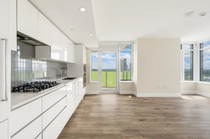 1804 10428 Whalley Boulevard, Surrey, BC, Surrey — Apartment/Condo for sale