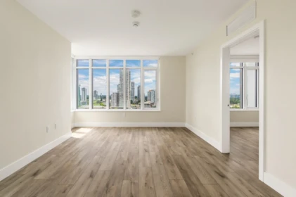 1804 10428 Whalley Boulevard, Surrey, BC, Surrey — Apartment/Condo for sale