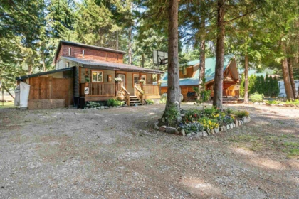 71777 Meadow Road, Hope, BC, Hope — Single Family Residence for sale