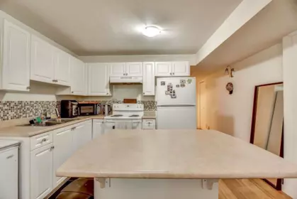 Hot Tub / Spa Photo of 6914 190 Street, Surrey, BC