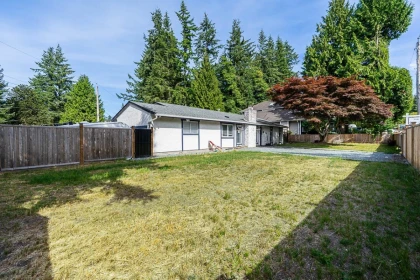 2714 Parkway Drive, Surrey, BC, Surrey — Single Family Residence for sale