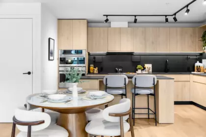 Breakfast Nook Photo of 3956 Dumfries Street, Vancouver, BC