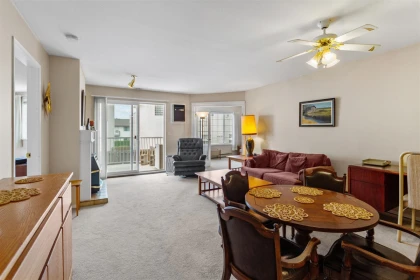 103 45660 Knight Road, Chilliwack, BC, Chilliwack — Apartment/Condo for sale