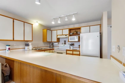 Kitchen Island Photo of 103 45660 Knight Road, Chilliwack, BC