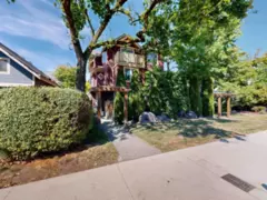 839 W 14th Avenue, Vancouver, BC