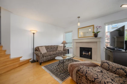 212 910 W 8th Avenue, Vancouver, BC, Vancouver — Apartment/Condo for sale