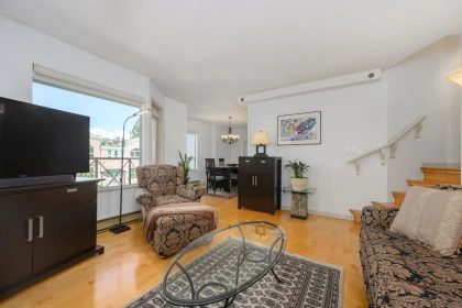 212 910 W 8th Avenue, Vancouver, BC, Vancouver — Apartment/Condo for sale