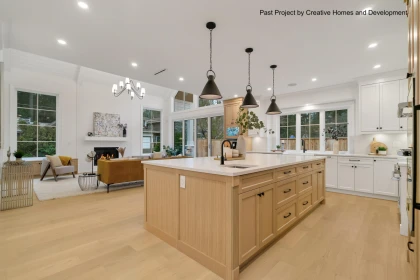 Kitchen Photo of 304 W Queens Road, North Vancouver, BC