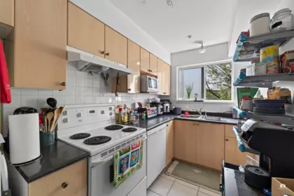 Kitchen Photo of 301 1099 W 71st Avenue, Vancouver, BC