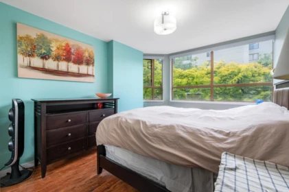Bedroom 3 Photo of 101 15111 Russell Avenue, White Rock, BC