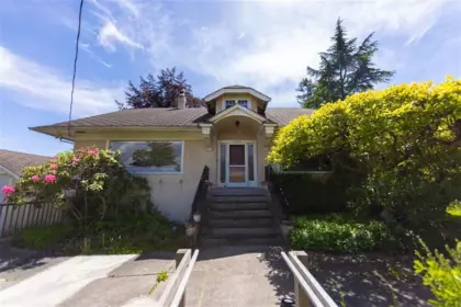 4674 W 4th Avenue, Vancouver, BC, Vancouver — Single Family Residence for sale