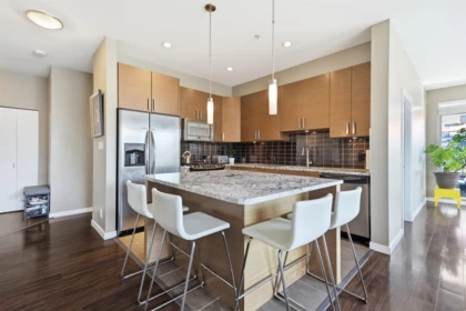 206 288 Hampton Street, New Westminster, BC, New Westminster — Apartment/Condo for sale