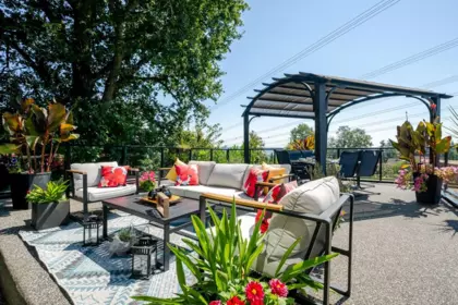 Front Yard Photo of 12862 54a Avenue, Surrey, BC