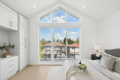 1005 E 55th Avenue, Vancouver, BC, Vancouver — Half Duplex for sale