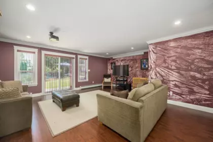 Basement Recreation Room Photo of 825 Robinson Street, Coquitlam, BC