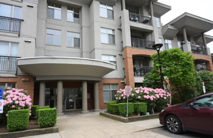 202 33545 Rainbow Avenue, Abbotsford, BC, Abbotsford — Apartment/Condo for sale