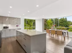 201 2140 Briar Avenue, Vancouver, BC
