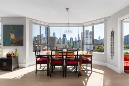 Breakfast Nook Photo of 1001 1860 Robson Street, Vancouver, BC