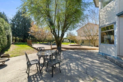 Breakfast Nook Photo of 17968 68 Avenue, Surrey, BC