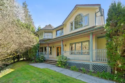 17968 68 Avenue, Surrey, BC, Surrey — Single Family Residence for sale