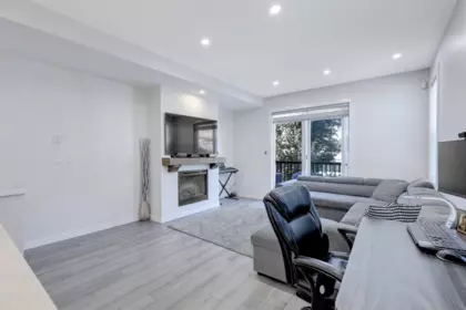 Kitchen Island Photo of 81 7233 189 Street, Surrey, BC